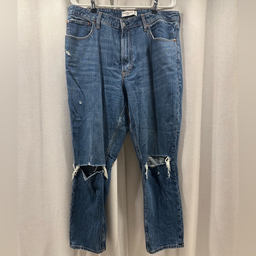 Abercrombie & Fitch Women's Skinny Distressed Blue Jeans